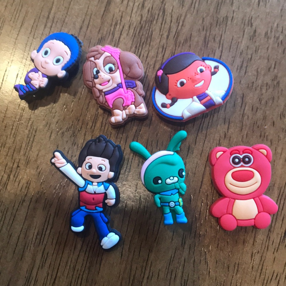 Croc charms